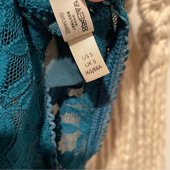 NWOT Free People SM Green Teal ‘Speed Date Lace Bodysuit’ Boho Festival Lingerie - Picture 7 of 10